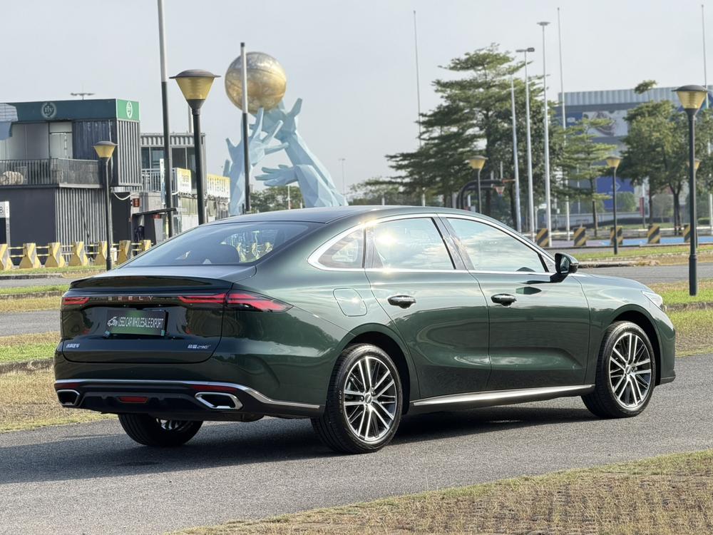 GEELY Emgrand 2025 #7 GEELY Emgrand 2025 car image #7