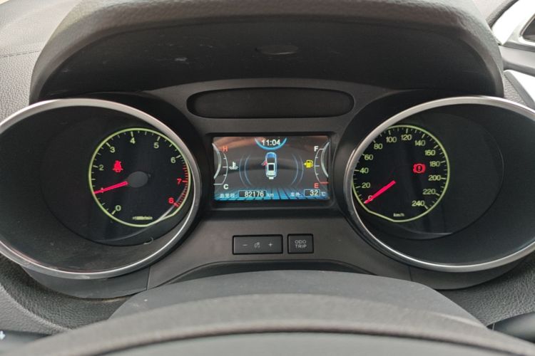 BYD Yuan 2017 #12 BYD Yuan 2017 car image #12