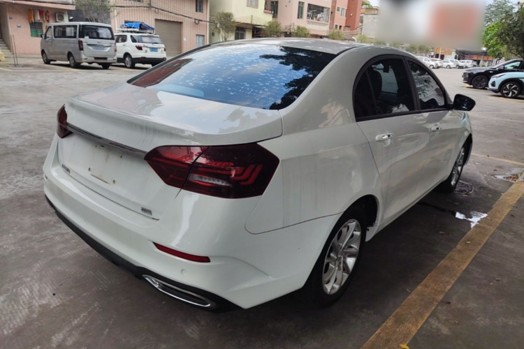 GEELY Emgrand 2021 immagine di auto #7