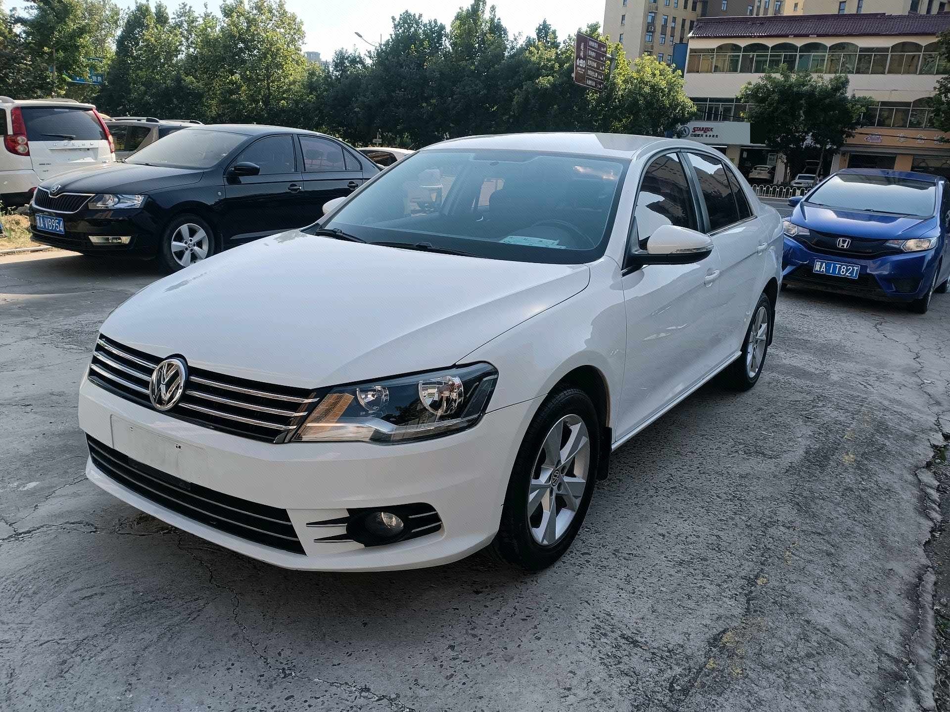 Volkswagen Bora 2015 Volkswagen Bora 2015 car image