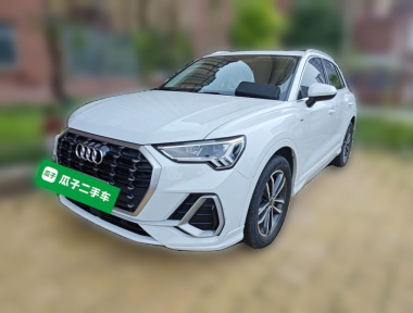 Audi Q3 2022 car image 