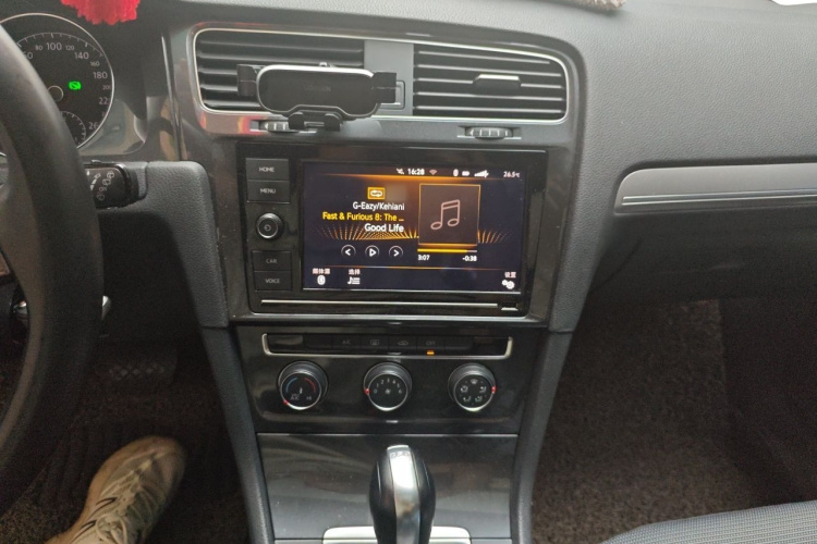 Volkswagen Golf 2018 #17 Volkswagen Golf 2018 car image #17