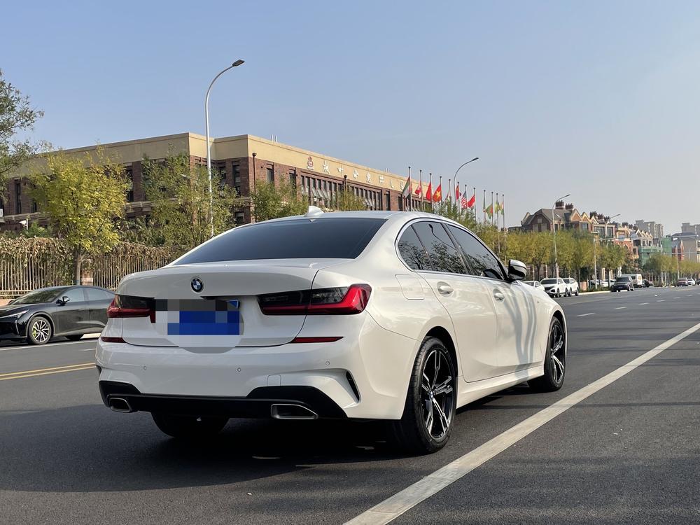 BMW 3 Series 2022 #7 BMW 3 Series 2022 immagine di auto #7