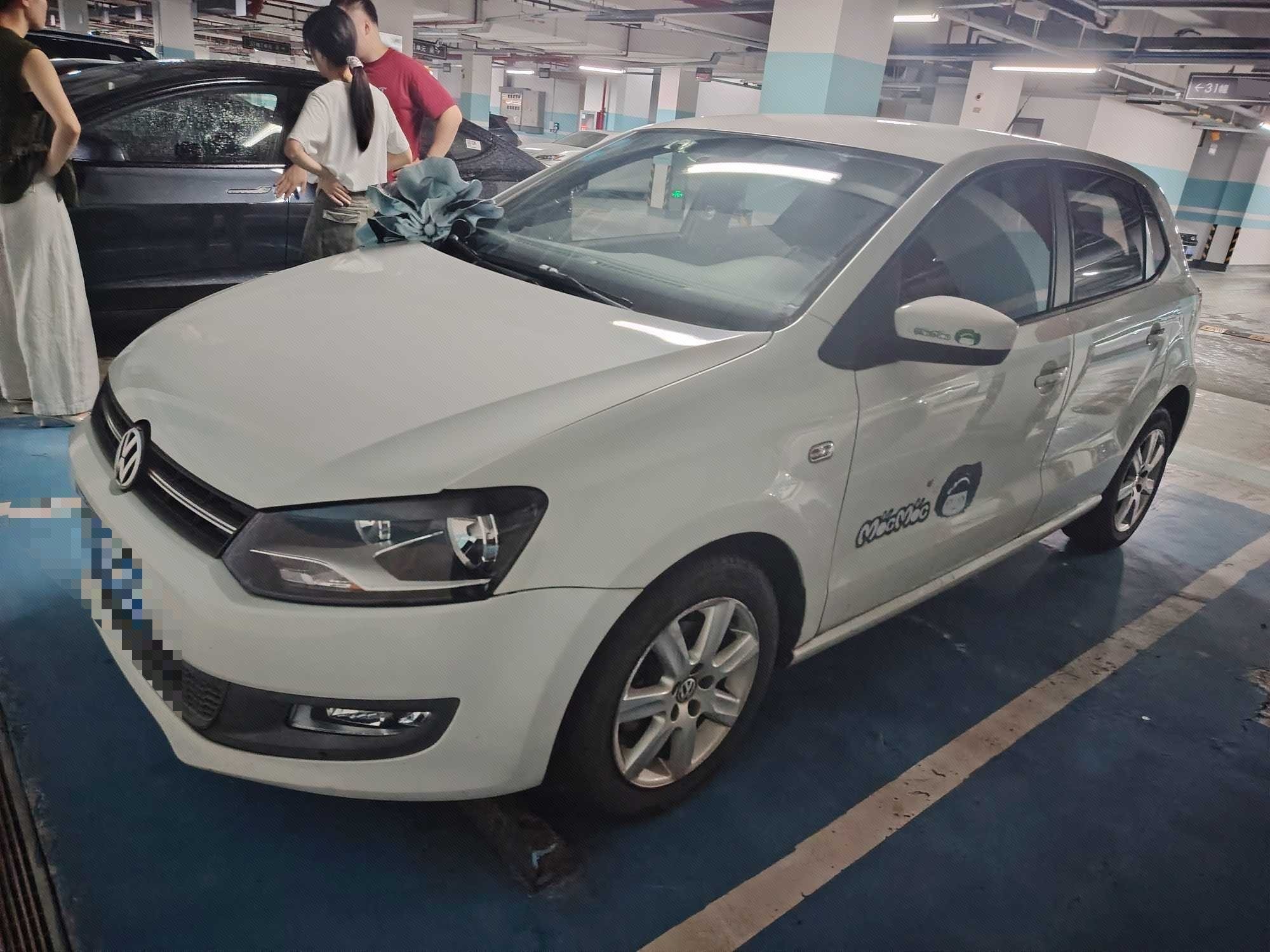 Volkswagen Polo 2014 Volkswagen Polo 2014 car image