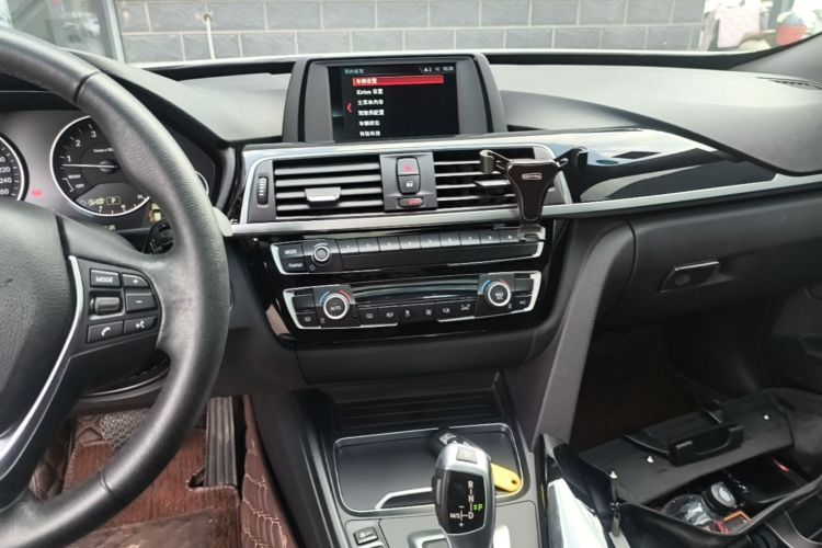 BMW 3 Series GT 2019 #13 BMW 3 Series GT 2019 صورة سيارة #13