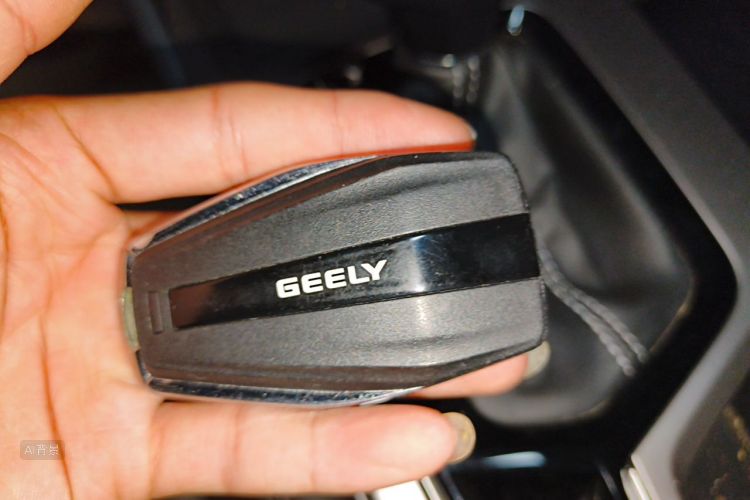 GEELY Emgrand 2021 #10 GEELY Emgrand 2021 car image #10