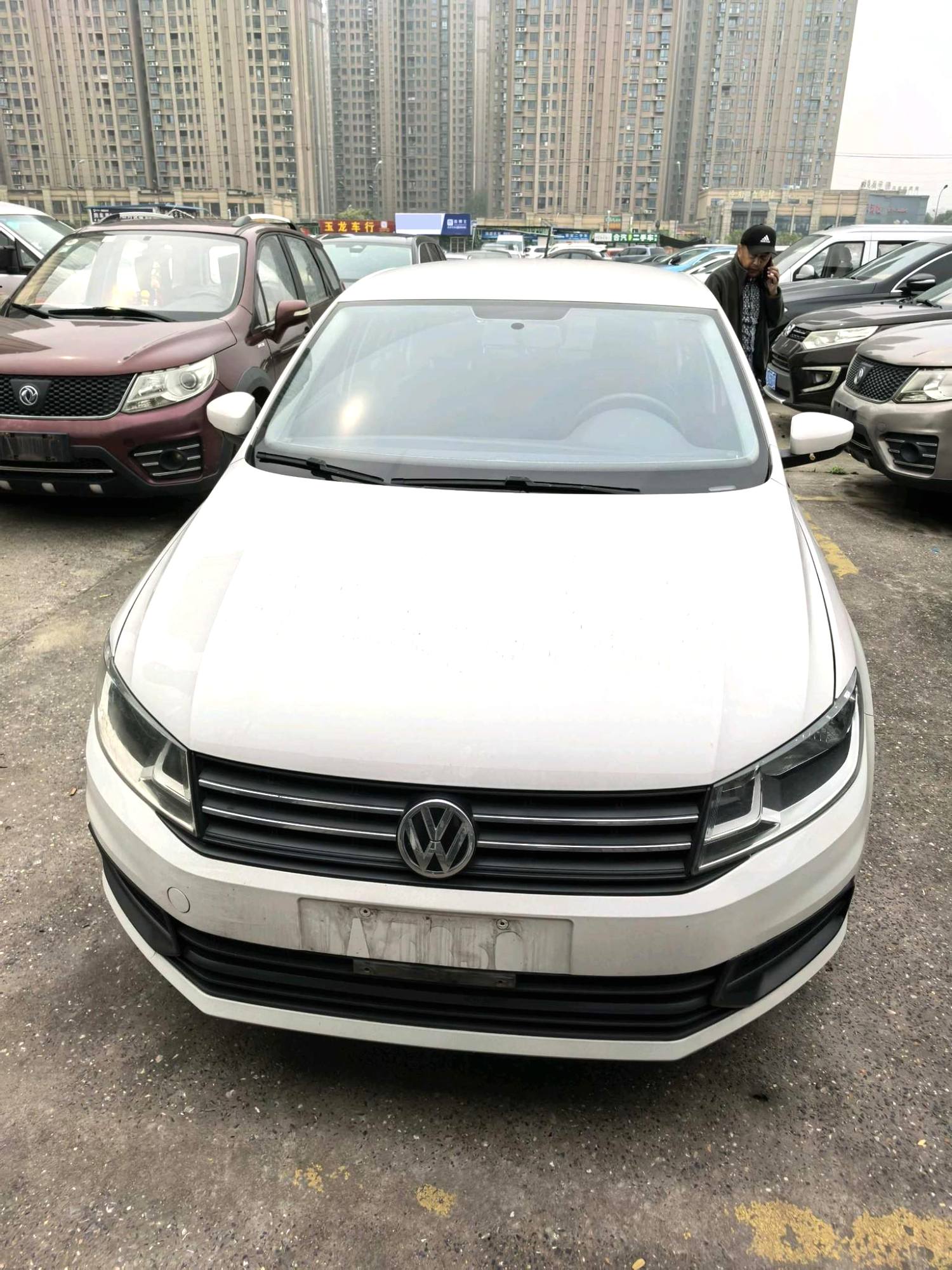 Volkswagen Santana 2019 car image #2
