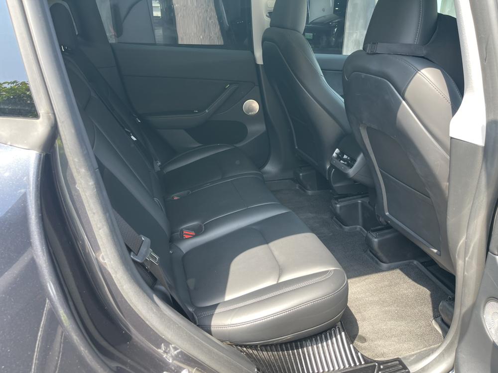 Tesla Model Y 2024 car image #9