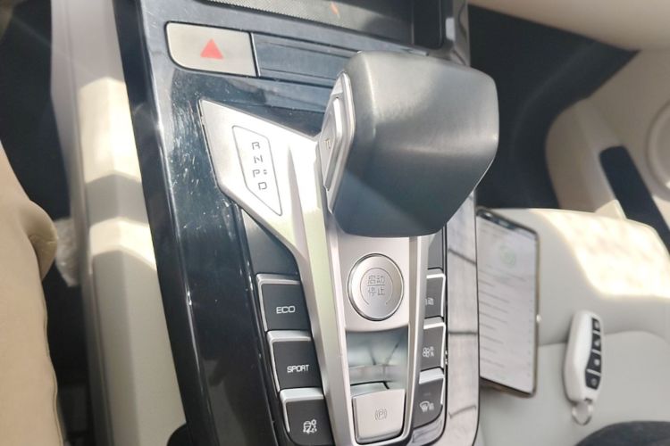 BYD Yuan Pro 2021 immagine di auto #14