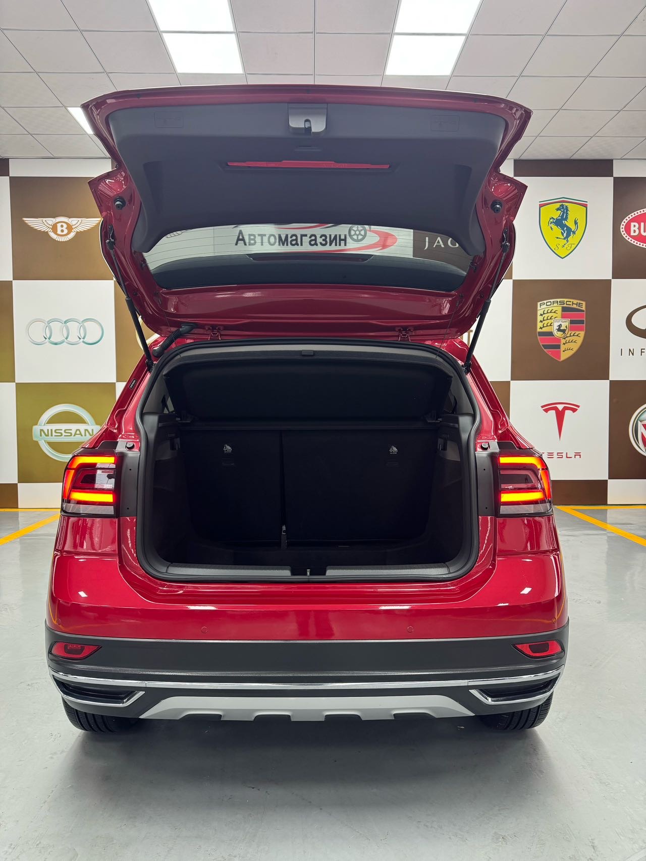 Volkswagen T-Cross 2023 car image #16