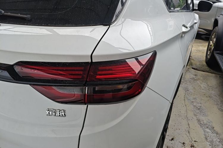 GEELY Coolray 2021 car image #8