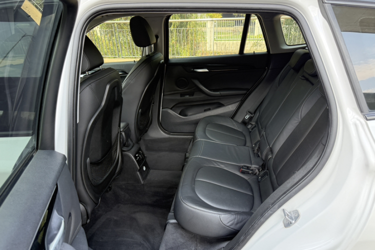 BMW X1 2017 #22 BMW X1 2017 car image #22