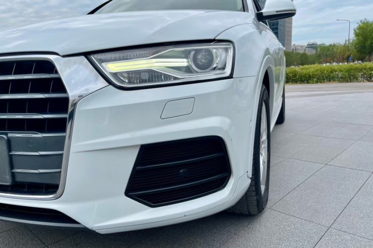 Audi Q3 2016 immagine di auto #22