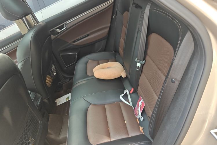 GEELY Emgrand GS 2017 car image #10