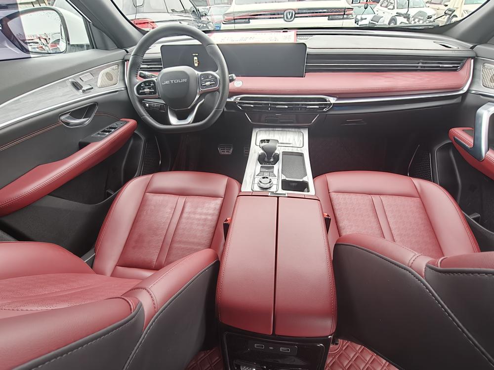 Jetour X70 PLUS 2023 car image #8