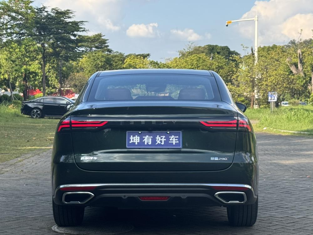 GEELY Emgrand 2025 #4 GEELY Emgrand 2025 car image #4