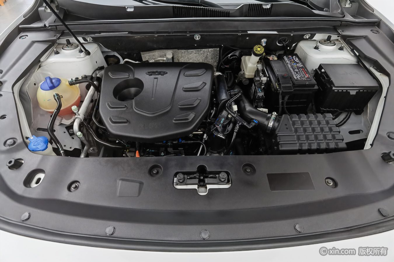 Jetour X70 PLUS 2022 car image #18