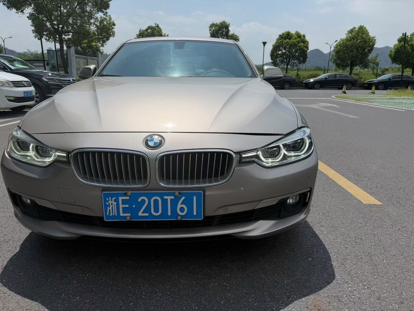 BMW 3 Series 2018 #2 BMW 3 Series 2018 car image #2