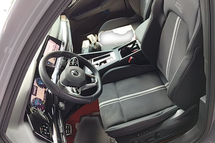 Volkswagen Golf 2024 car image #15