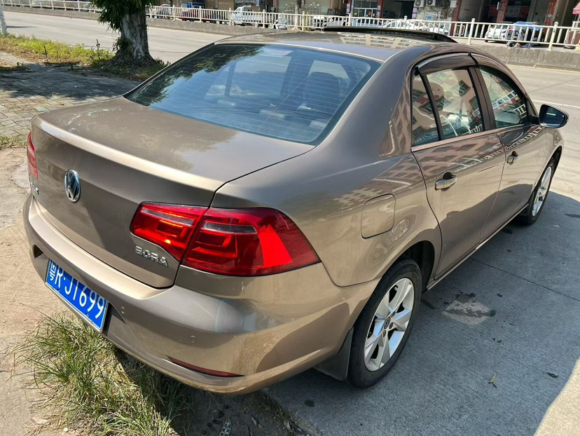 Volkswagen Bora 2014 immagine di auto #7