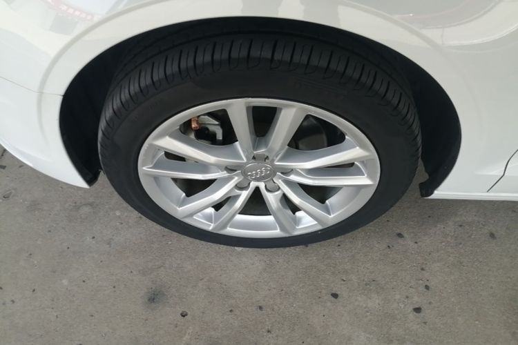 Audi A3 2016 car image #9