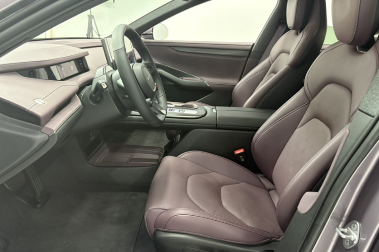 MI SU7 2025 car image #18