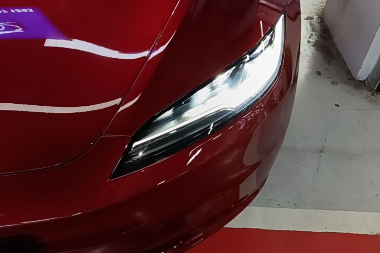Tesla Model 3 2024 car image #23