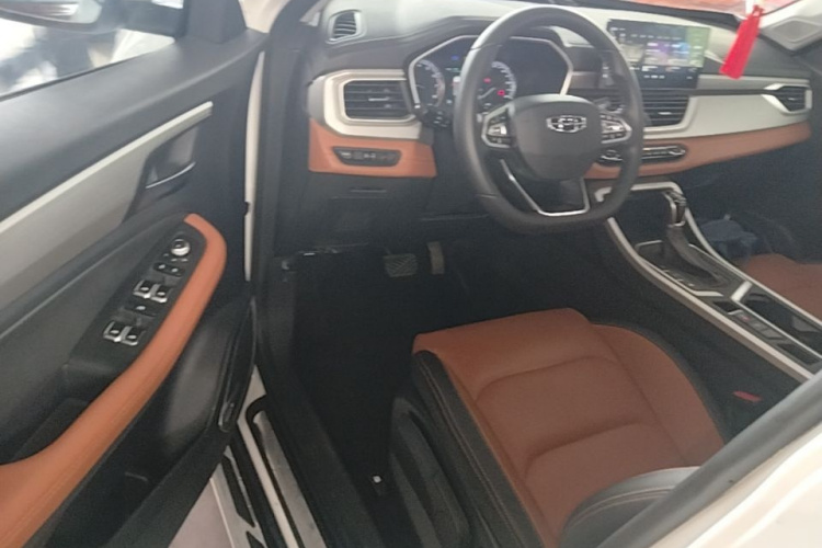 GEELY Vision X6 2020 car image #16