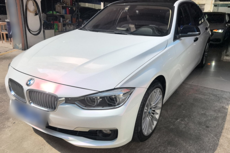 BMW 3 Series 2018 #2 BMW 3 Series 2018 car image #2