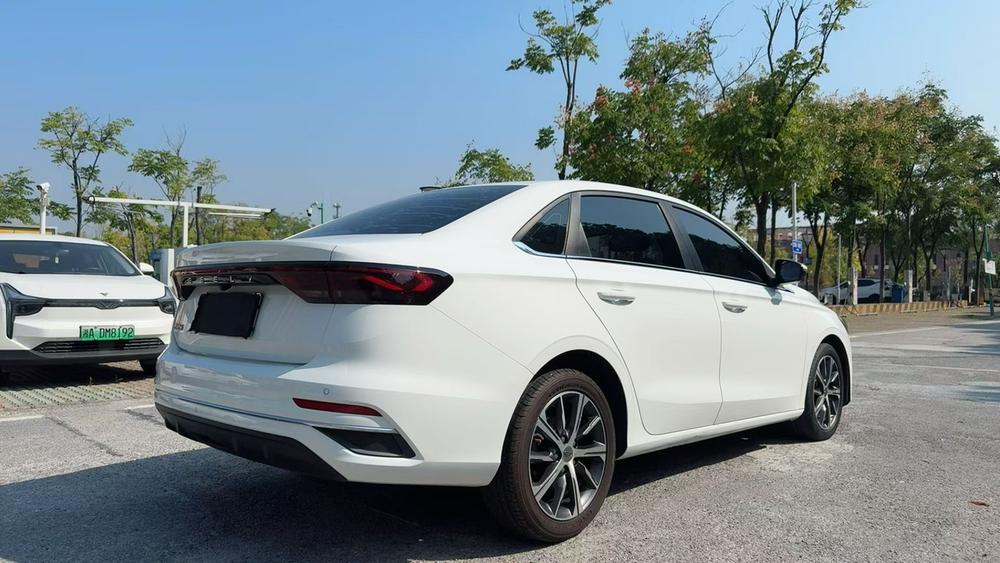 GEELY Emgrand 2022 #6 GEELY Emgrand 2022 immagine di auto #6