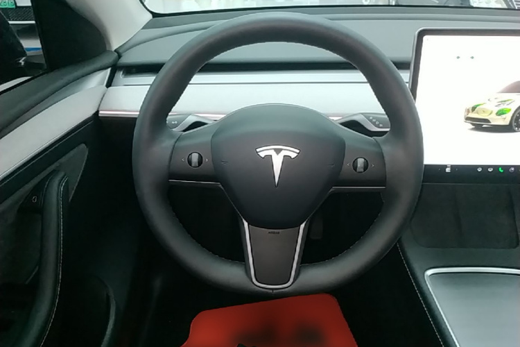 Tesla Model Y 2024 #15 Tesla Model Y 2024 car image #15