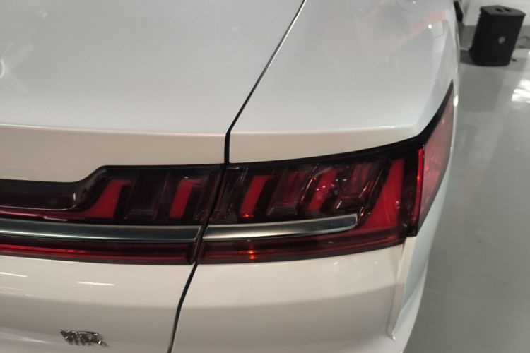 BYD Han 2022 car image #8