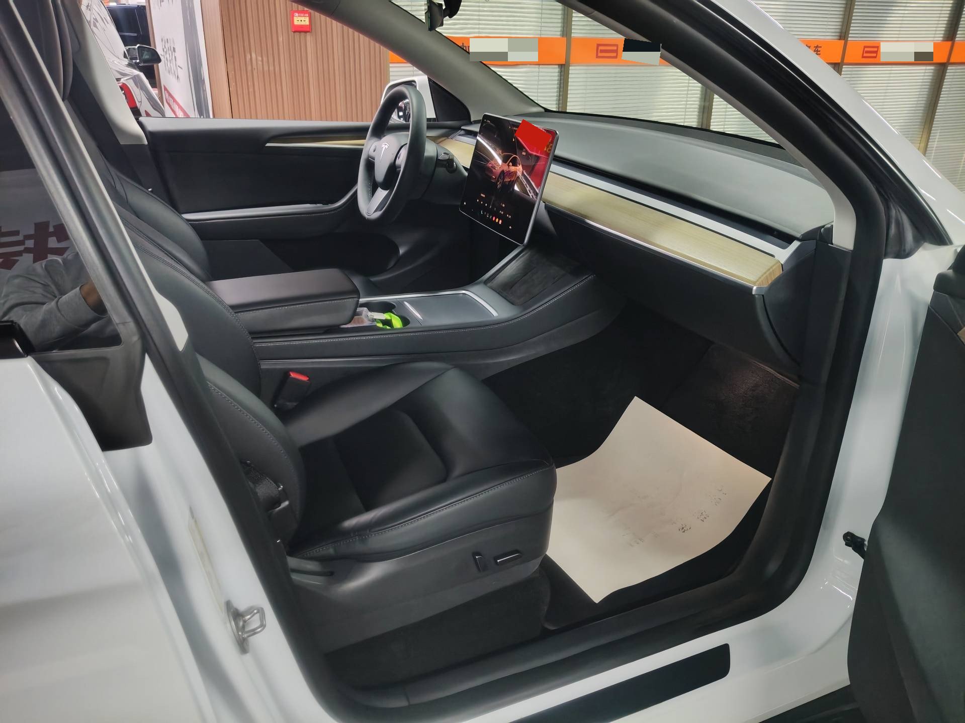 Tesla Model Y 2022 #5 Tesla Model Y 2022 immagine di auto #5