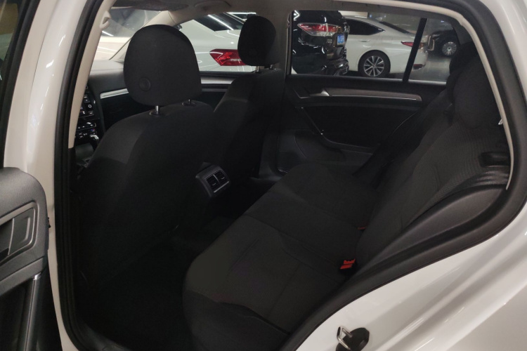 Volkswagen Golf 2016 imagen de coche #17