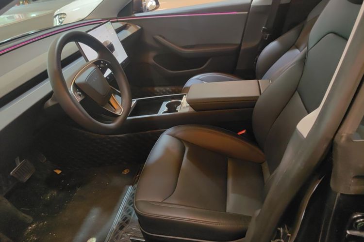 Tesla Model 3 2024 #15 Tesla Model 3 2024 car image #15