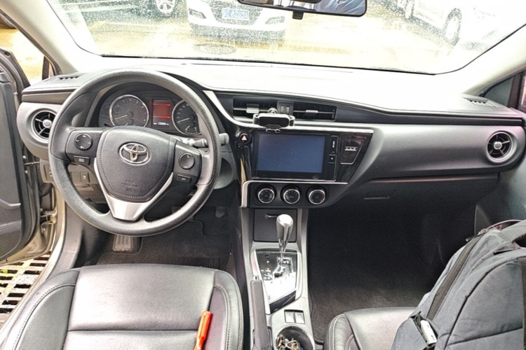 Toyota Corolla 2017 #8 Toyota Corolla 2017 car image #8