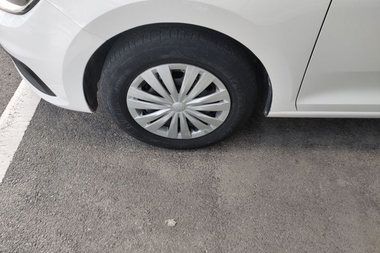 Volkswagen Santana 2022 car image #9