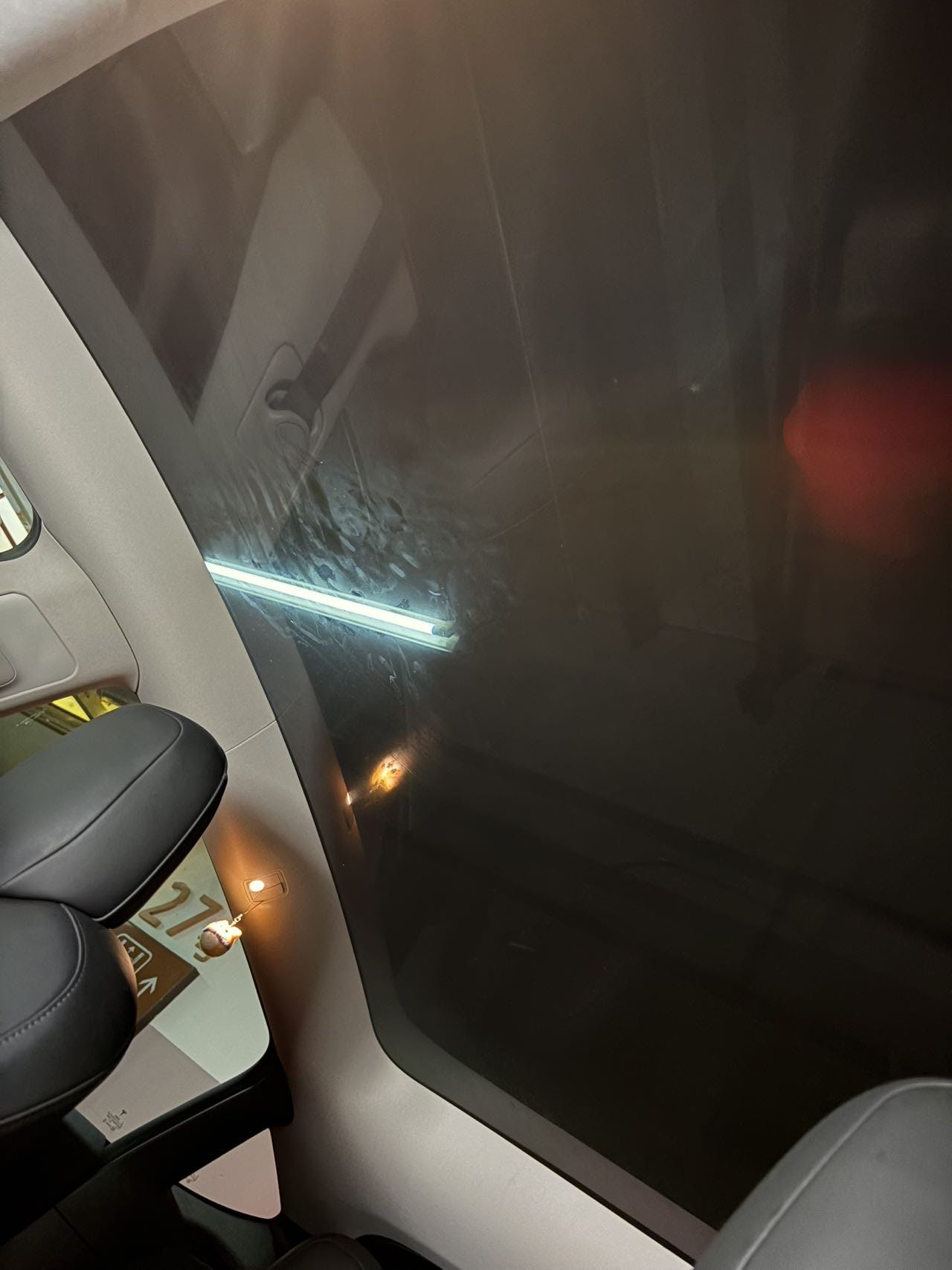 Tesla Model Y 2021 #4 Tesla Model Y 2021 car image #4