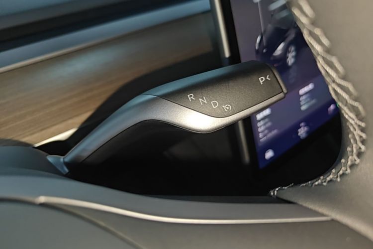 Tesla Model Y 2023 #18 Tesla Model Y 2023 car image #18
