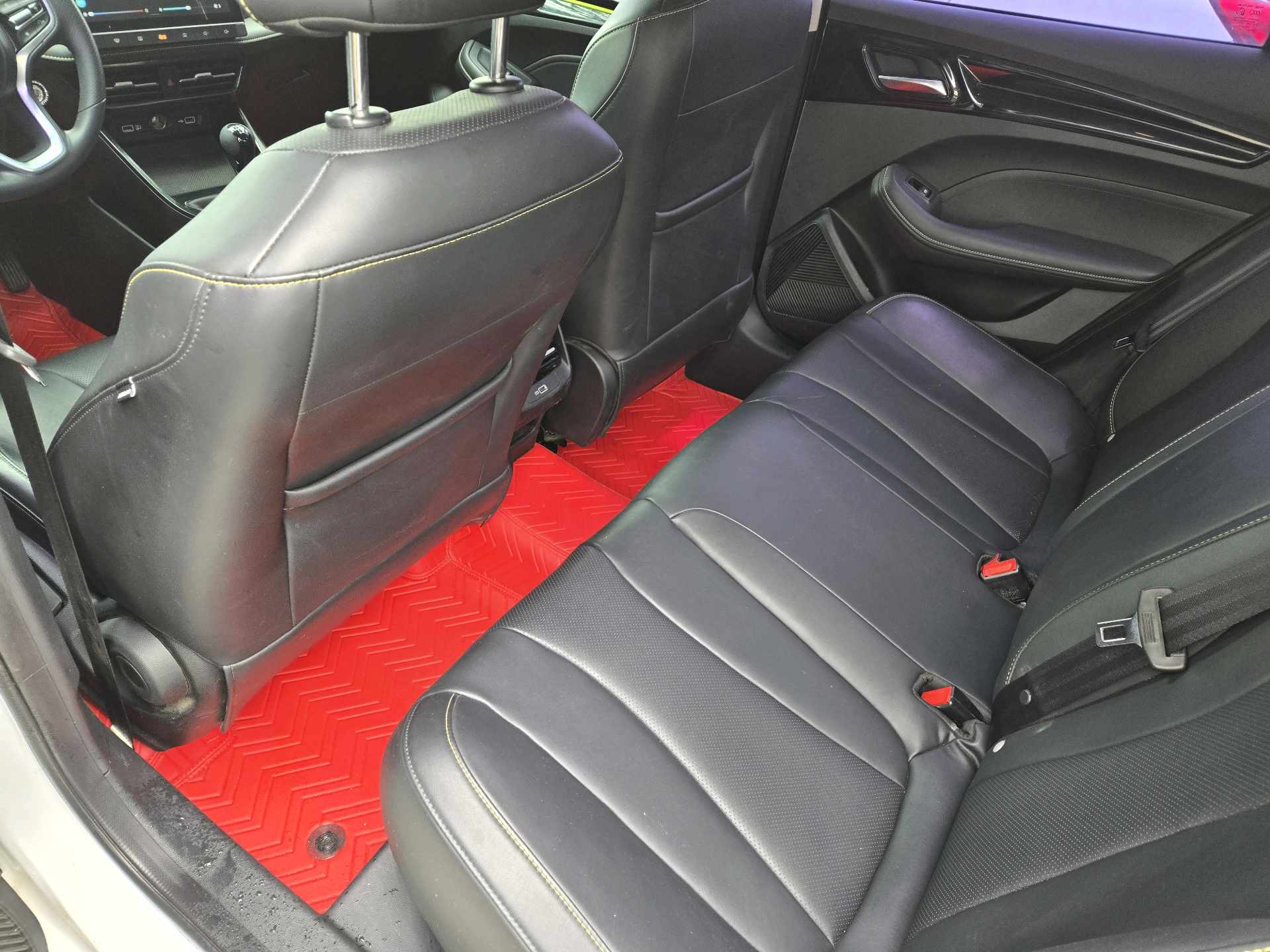Roewe i5 2023 image de voiture #5