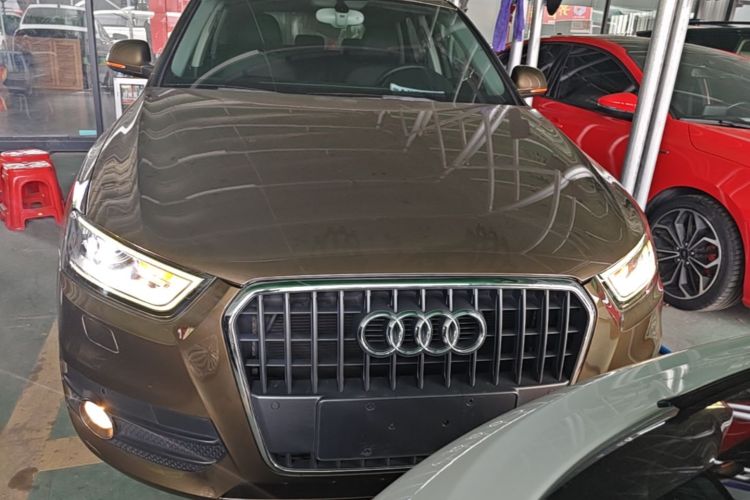 Audi Q3 2016 car image #3