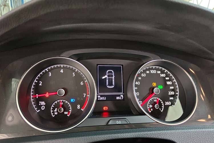 Volkswagen Golf 2019 #18 Volkswagen Golf 2019 car image #18