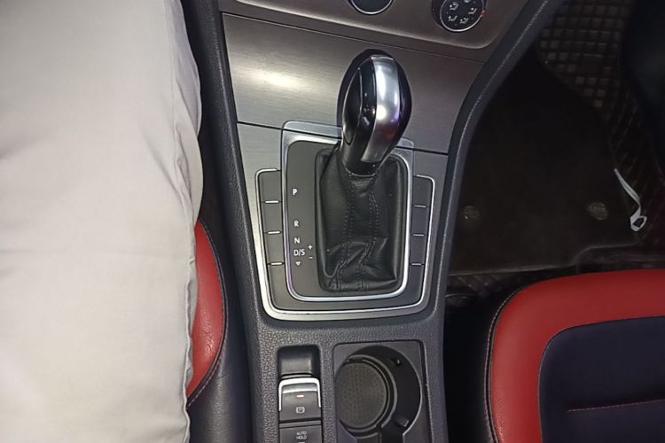 Volkswagen Golf 2016 car image #18