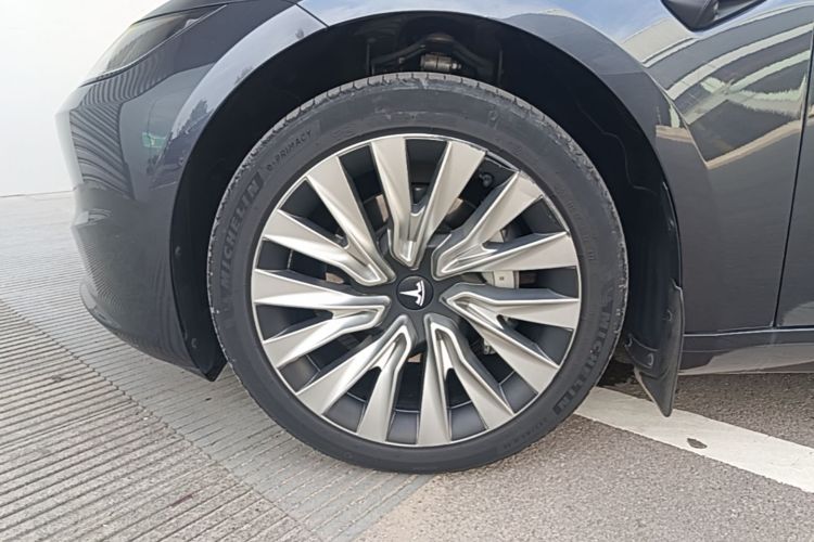 Tesla Model 3 2024 #9 Tesla Model 3 2024 car image #9