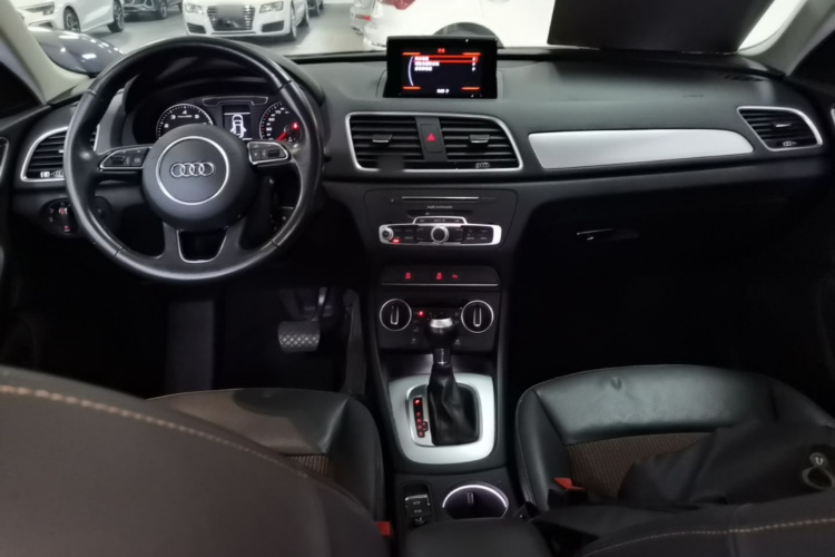 Audi Q3 2017 imagem de carro #11
