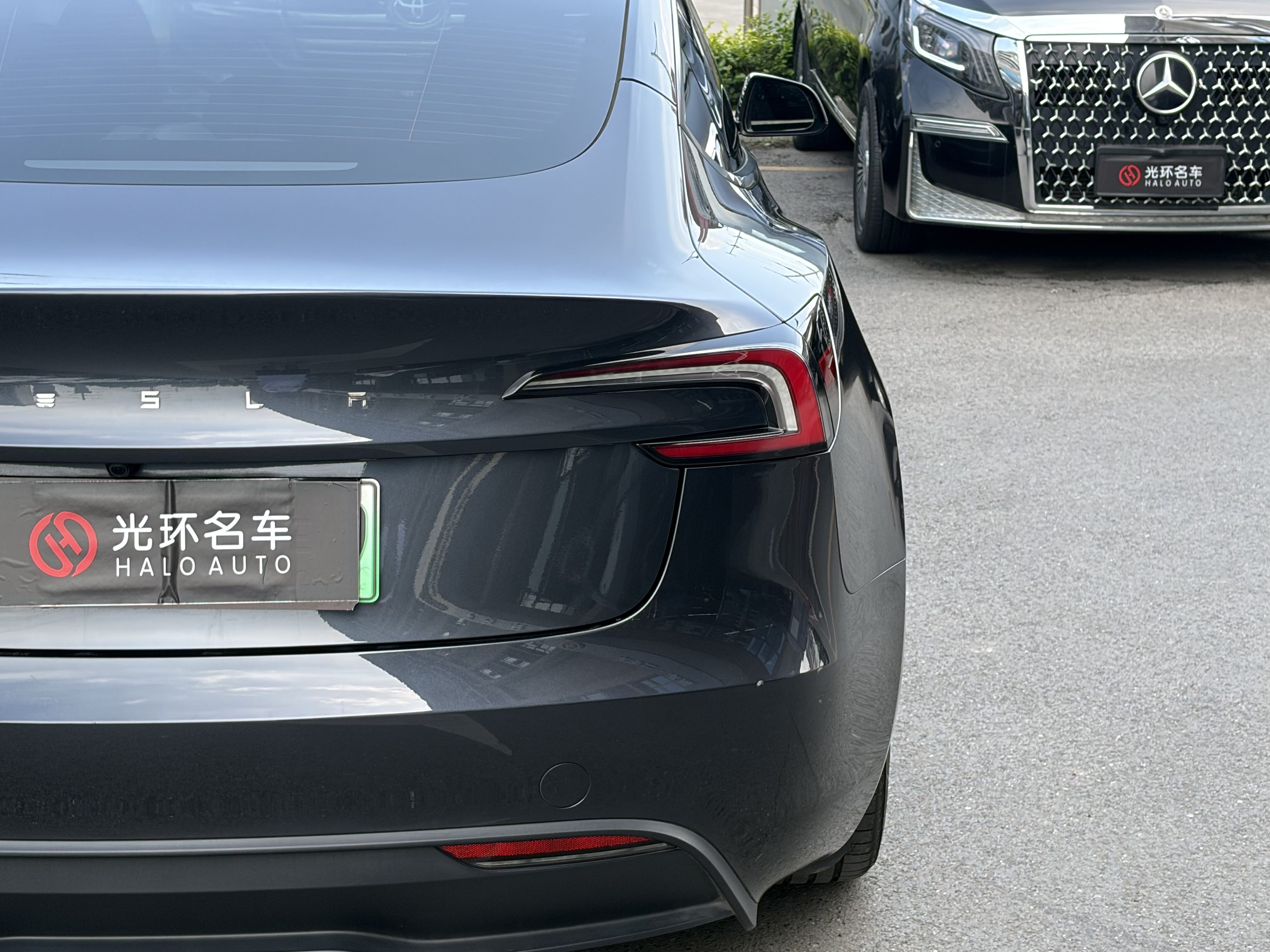 Tesla Model 3 2025 car image #10