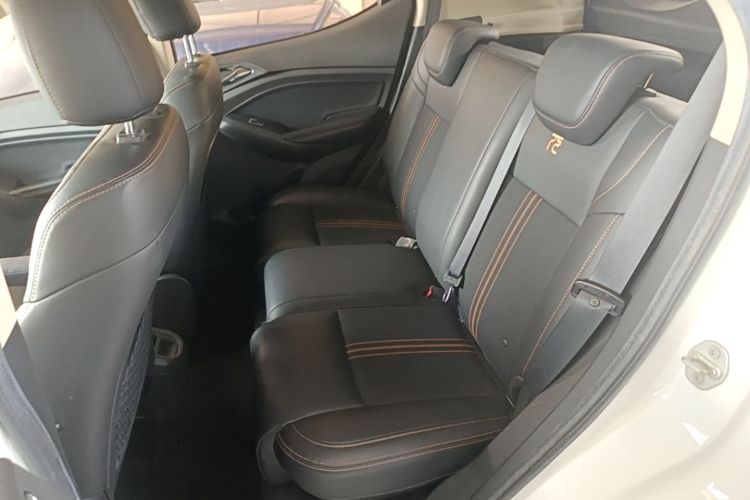 BYD Yuan 2018 #17 BYD Yuan 2018 car image #17