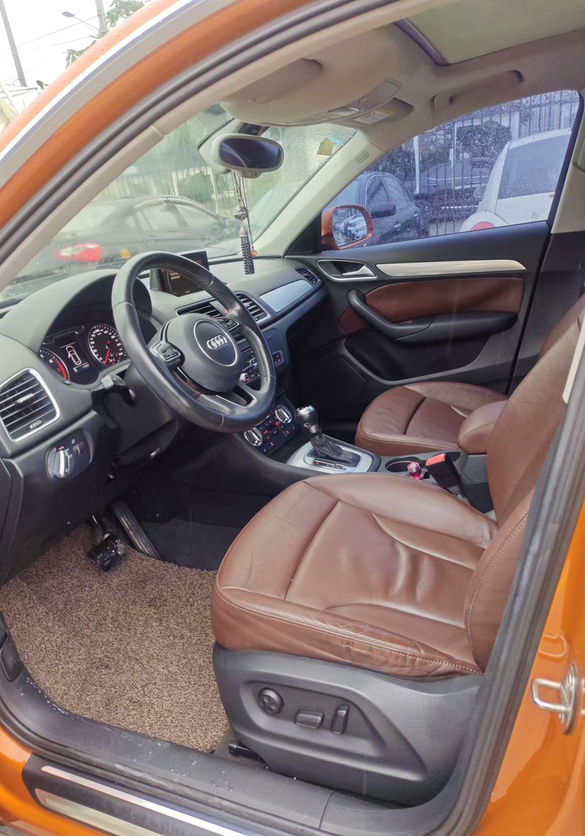 Audi Q3 2014 car image #3