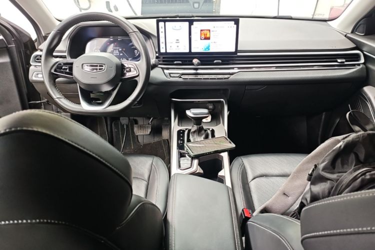 GEELY Emgrand 2024 car image #10