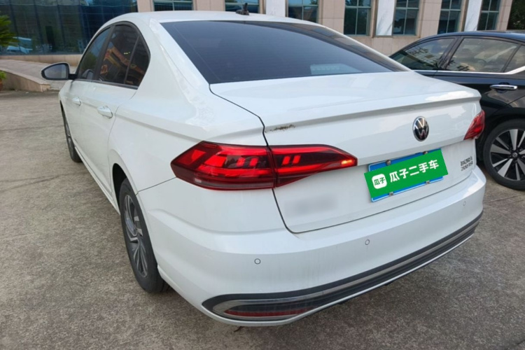 Volkswagen Bora 2025 car image #5